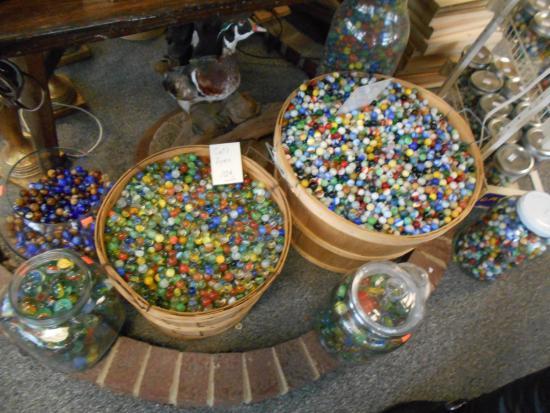 Lee's Legendary Marbles and Collectibles